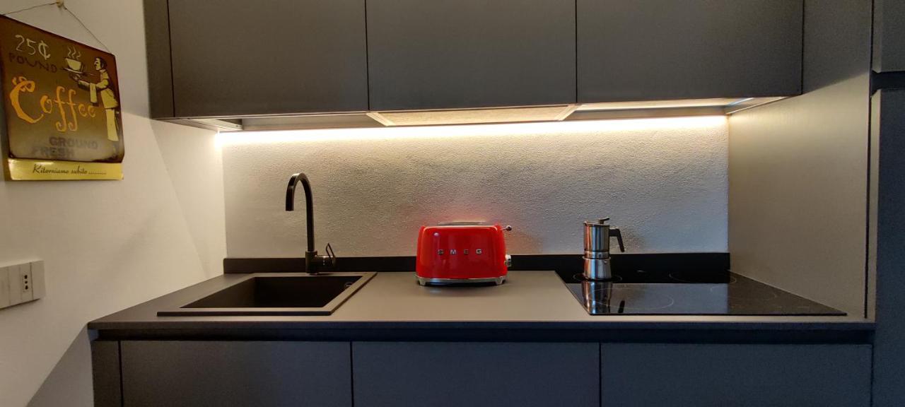 Nxt Station Deluxe Apartment 베르가모 외부 사진