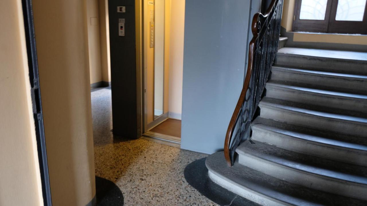 Nxt Station Deluxe Apartment 베르가모 외부 사진