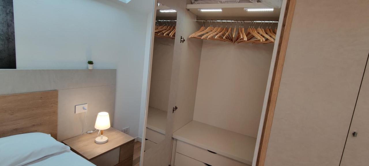 Nxt Station Deluxe Apartment 베르가모 외부 사진