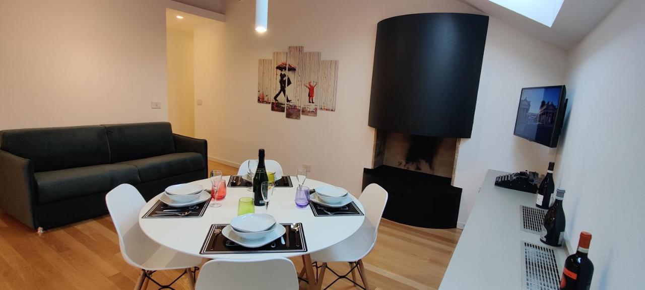 Nxt Station Deluxe Apartment 베르가모 외부 사진